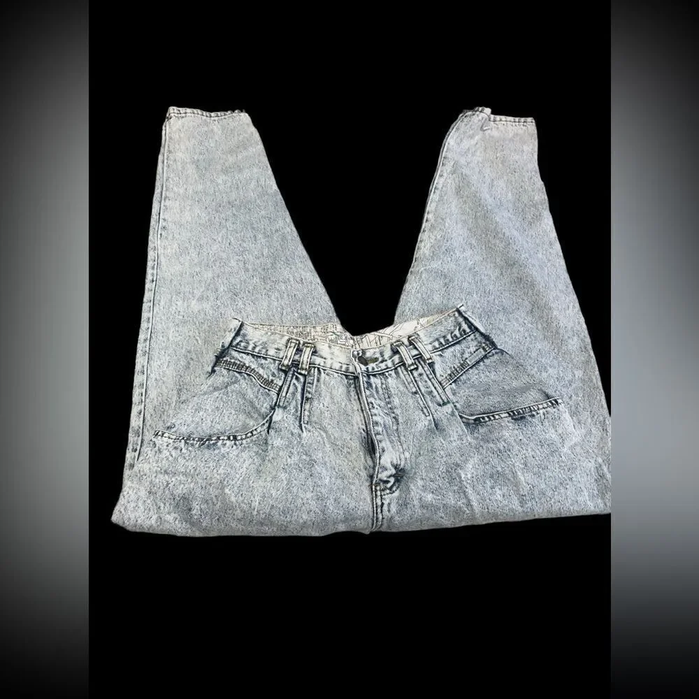 Vintage size‎ 12/30 Brittania Acid Washed Denim